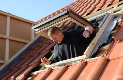 Pose de fenêtres de toit Velux à Issans